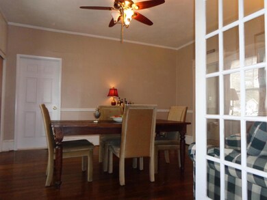 FormalDiningRoom