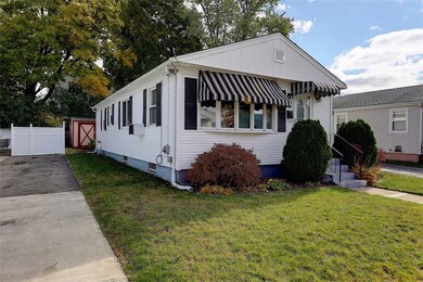 37 Wainwright St, Providence, RI 02908 - photo 2