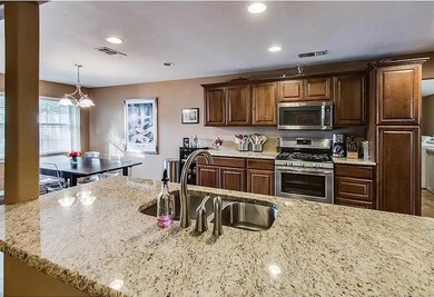 7230 E Mockingbird Ln, Dallas, TX 75214 - photo 7