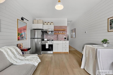 64 N 3rd W unit 102, Rexburg, ID 83440 - photo 3