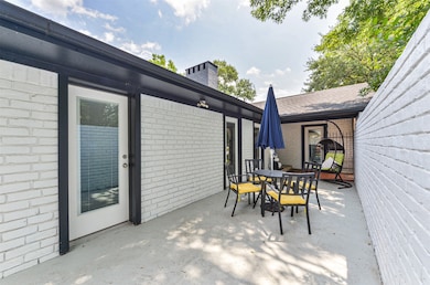 2318 Blue Water Ln, Houston, TX 77018 - photo 6