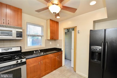 5418 Blaine St NE, Washington, DC 20019 - photo 2