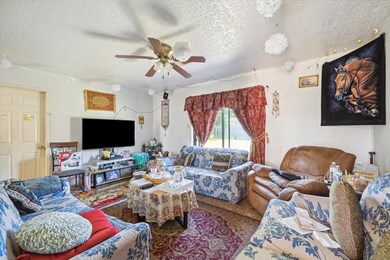 3911 Blue Meadow Ln, Houston, TX 77039 - photo 2