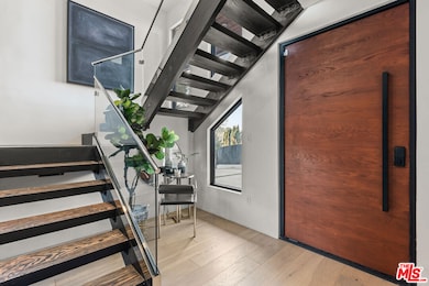 3716 Multiview Dr, Los Angeles, CA 90068 - photo 2