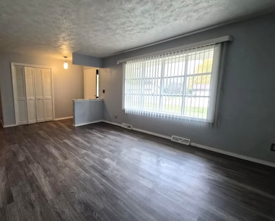 6370 Bristlecone Ln, Rockford, IL 61109 - photo 4