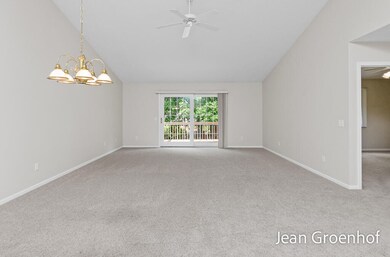 1723W.ClearWaterDr-15LoRes