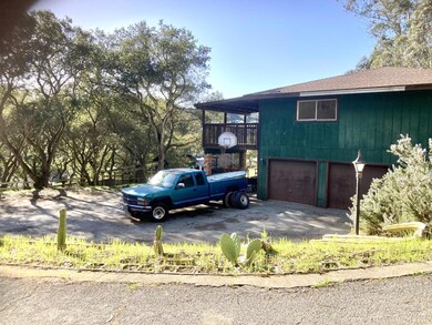 Parking for RV, Boats, and cars