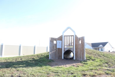 611 Glen Creek, Newton, KS 67114 - photo 7