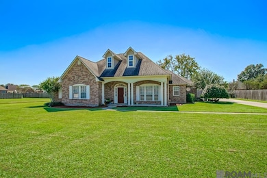 8614 R Dawes Dr, Denham Springs, LA 70706 - photo 2