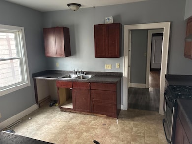 2642 N 50th St unit 2644, Milwaukee, WI 53210 - photo 3