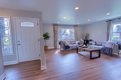 Living Room 6