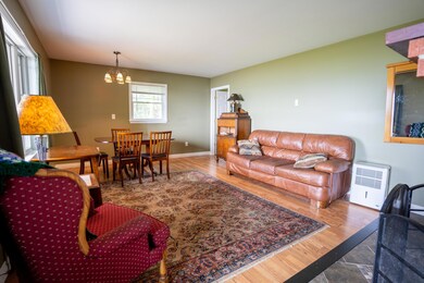 8 57 Densmore --5