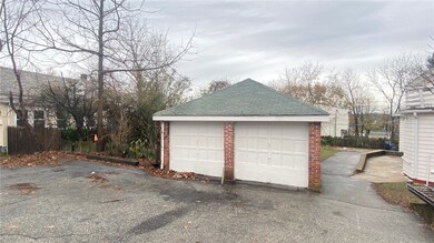 1624 Chalkstone Ave, Providence, RI 02909 - photo 2