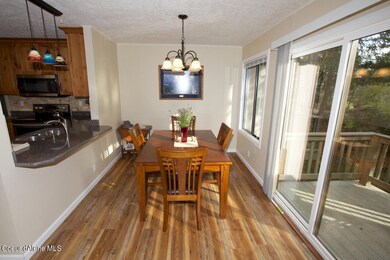 Dining Rm