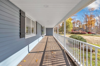 159 Tom Swamp Rd, Hamden, CT 06518 - photo 3