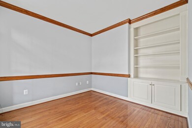 7969 Blitz Ct, Dunn Loring, VA 22027 - photo 6