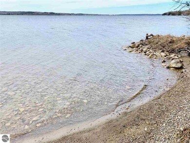 7135 E Birch Point Rd, Traverse City, MI 49684 - photo 4