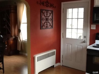 1202 E Livingston St, Allentown, PA 18109 - photo 4