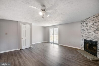 7274 Procopio Cir, Columbia, MD 21046 - photo 4