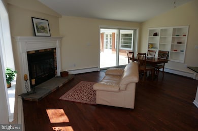 10509 Scaggsville Rd, Laurel, MD 20723 - photo 6