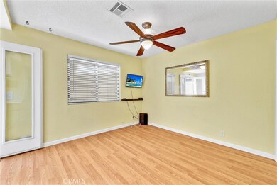 9903 Cedar St unit 9, Bellflower, CA 90706 - photo 4