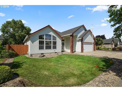 1718 SE 11th Place, Canby, OR 97013 - photo 2