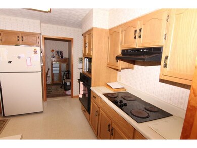 OTHER SIDE OF KITCHEN