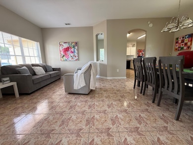 2526 Jasmine Trace Dr, Kissimmee, FL 34758 - photo 7