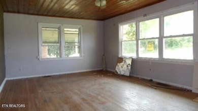 63 Rogers Rd, Moss, TN 38575 - photo 7