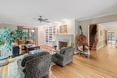 116 W. Royal Forest Blvd-19.jpg-SMALL