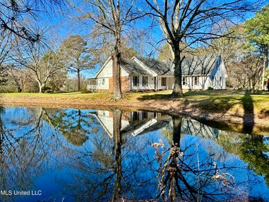 11185 Whispering Pines Dr, Olive Branch, MS 38654 - photo 2