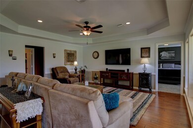 205 Cocopa Dr, Gainesville, TX 76240 - photo 6