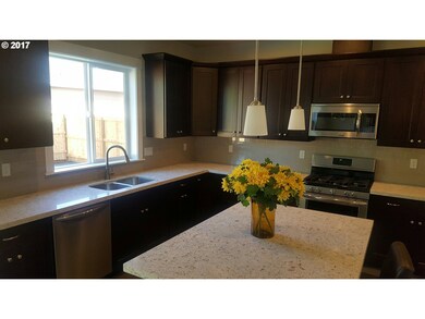 1420 SW Wright Place, Troutdale, OR 97060 - photo 5