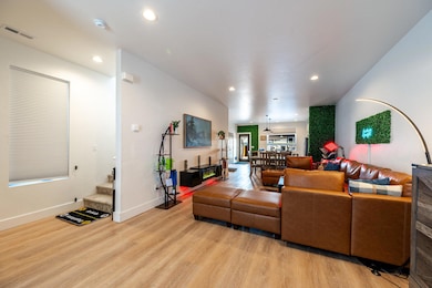 735 E 7th St, Sheridan, WY 82801 - photo 3