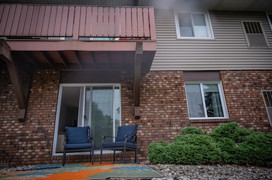 W158N11175 Legend Ave unit 2, Germantown, WI 53022 - photo 4