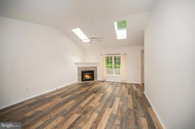 143 Harrison Cir, Locust Grove, VA 22508 - photo 6