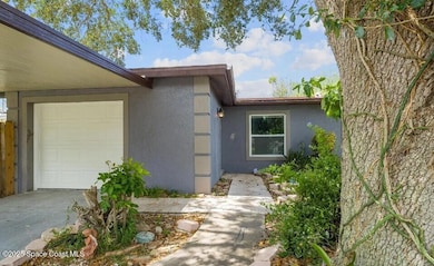 2756 Locksley Rd, Melbourne, FL 32935 - photo 2