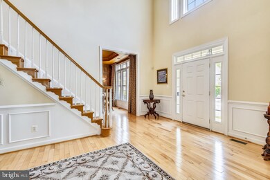 7817 Rose Garden Ln, Springfield, VA 22153 - photo 3