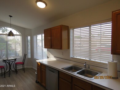 657 N Kenneth Place, Chandler, AZ 85226 - photo 7