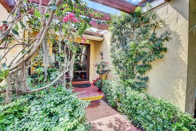 907 Foxpointe Cir, Delray Beach, FL 33445 - photo 3