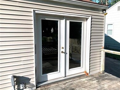 Pretty French doors to back deck...