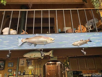 137 Santiam St, Gates, OR 97346 - photo 7