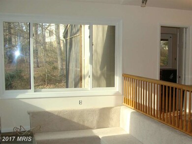 10518 Arrowood St, Fairfax, VA 22032 - photo 3