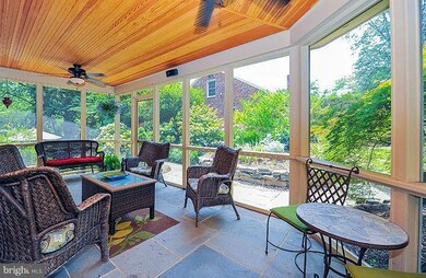 300 Crown View Dr, Alexandria, VA 22314 - photo 7