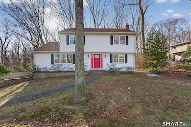 29 Legendary Rd, East Lyme, CT 06333 - photo 2