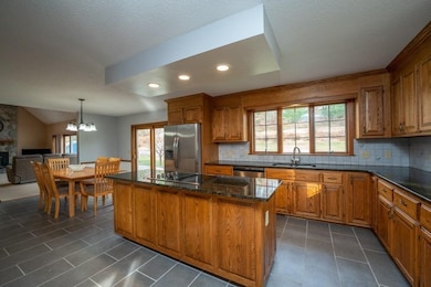 10 Deer Run Dr, Wilbraham, MA 01095 - photo 5