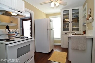 201 Poplar St, Three Oaks, MI 49128 - photo 2