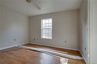 401,403,405 Smith St, Pineville, LA 71360 - photo 3