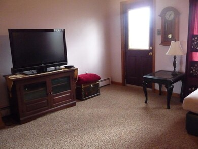 817 Coon Rd, Wyoming, PA 18644 - photo 5