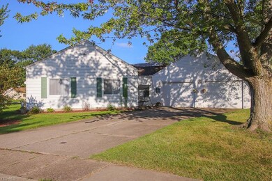 2487 E 39th St, Lorain, OH 44055 - photo 3